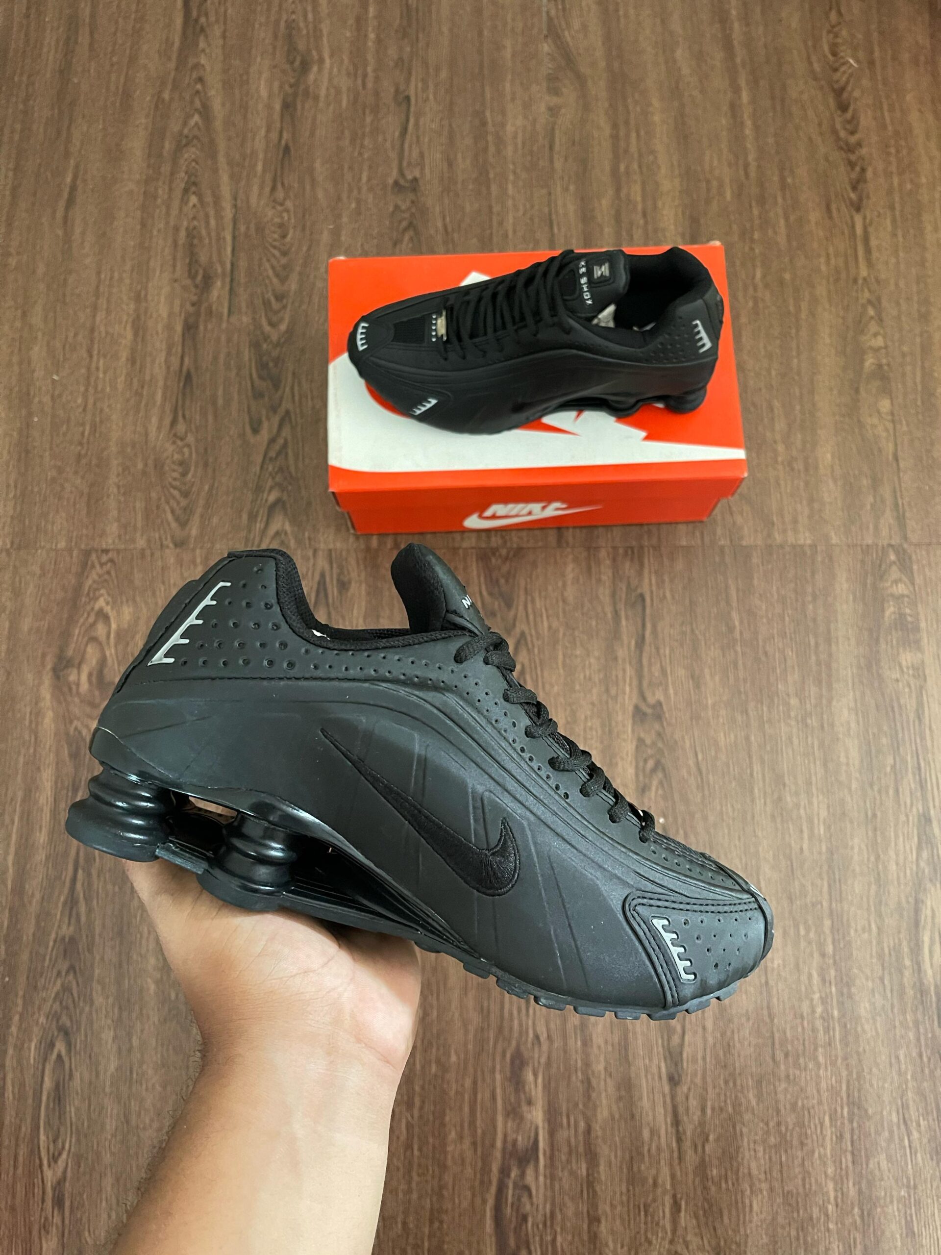 nike shox r4 NIKE / SHOX R4 / ナイキ / ショックス R4 / ウィメンズ