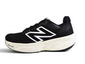NEW BALANCE FRESH FOAM X 1080 PRETO BRANCO